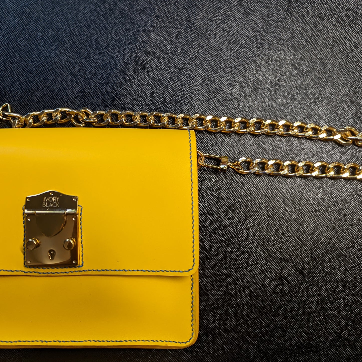 LoknGo Crossbody Bag